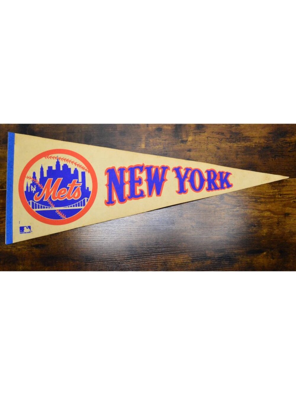Vintage MLB New York Mets pennant 30 inches